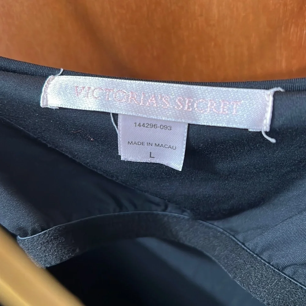 Victoria’s Secret Maxi Dress - Picture 4 of 8